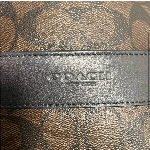 (Unistyle) NWOT Coach Leather Charles Pack w/Deep
Brwn/Blk Signature Coach Print - Picture 3 of 10
